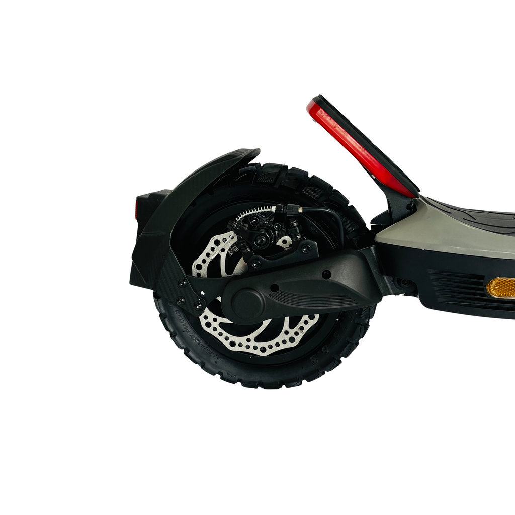 Patineta eléctrica Magnus 500 plegada — scooter 500W compacto Colombia Ecomotion