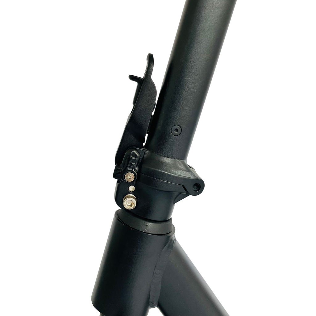 City S400 detalle freno — scooter eléctrico 400W seguro Colombia Ecomotion